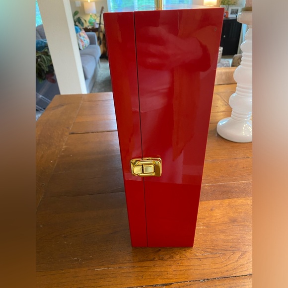 Lamborghini Wine Box Red Shiny Case Gold Lettering & Hardware *EMPTY - BOX ONLY - Picture 4 of 8